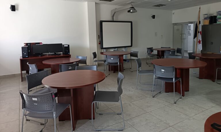 Laboratorio de Creatividad en CIDETE Penonomé, un espacio para la generación de conocimiento y la innovación.