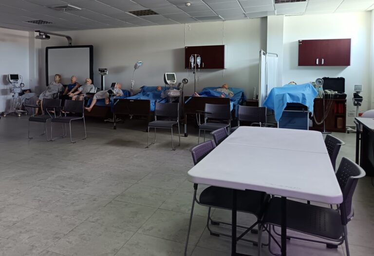 Simulación Clínica en CIDETE Coclé, un espacio moderno para prácticas y formación en salud.